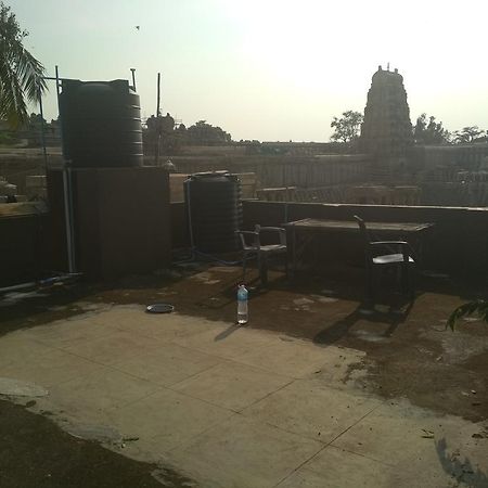 Mayuram Homestay Hampi Bagian luar foto