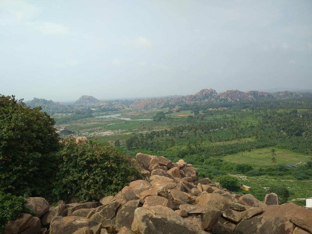 Mayuram Homestay Hampi Bagian luar foto
